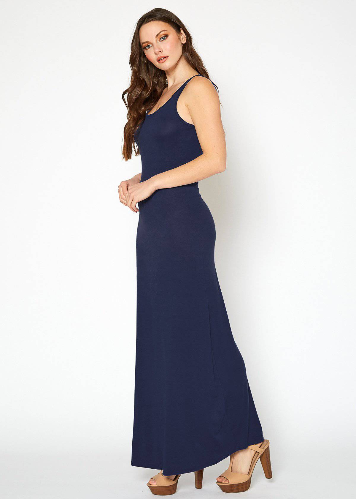 Women's Sleeveless Scoop Neck Maxi Dress