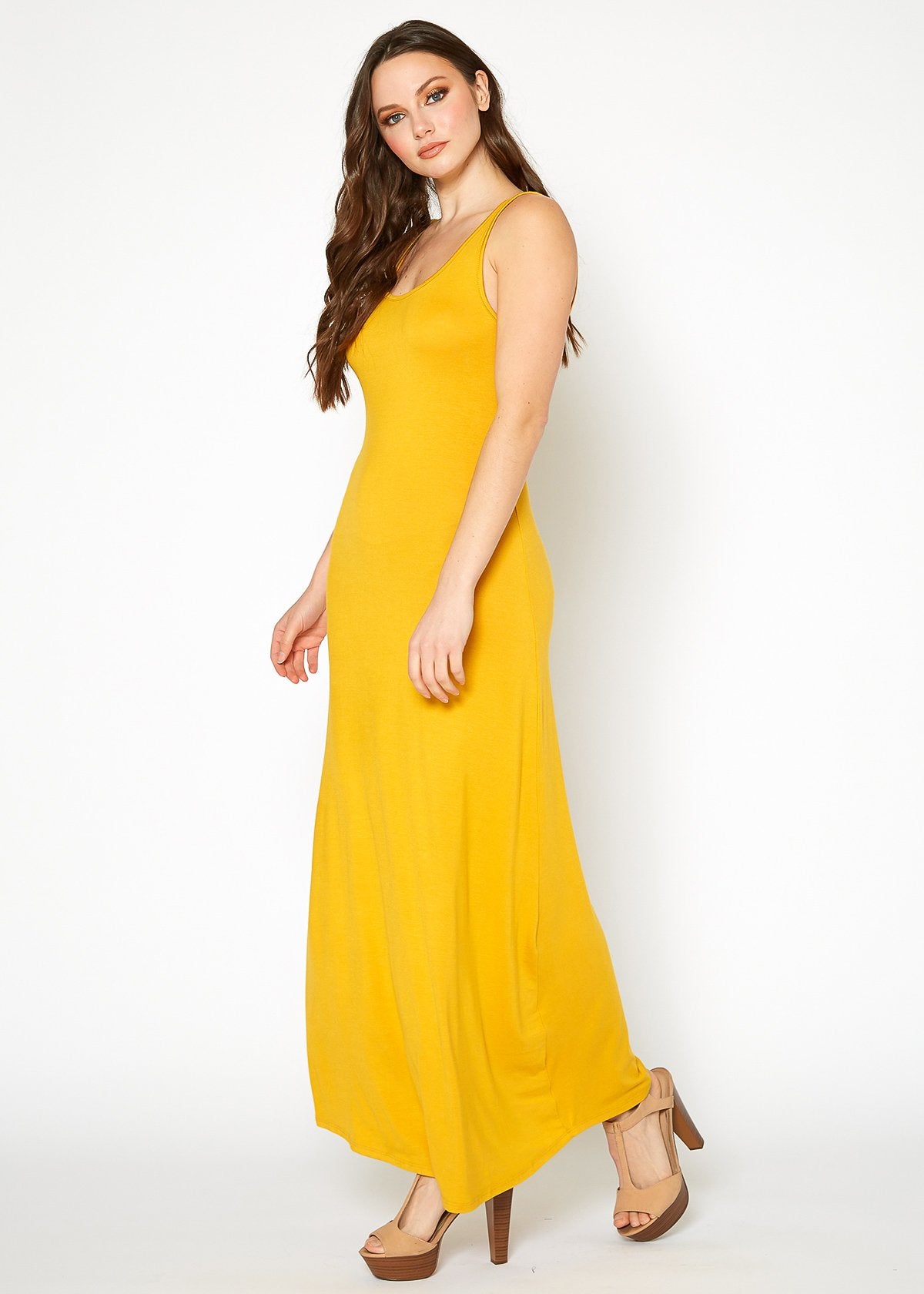 Women's Sleeveless Scoop Neck Maxi Dress