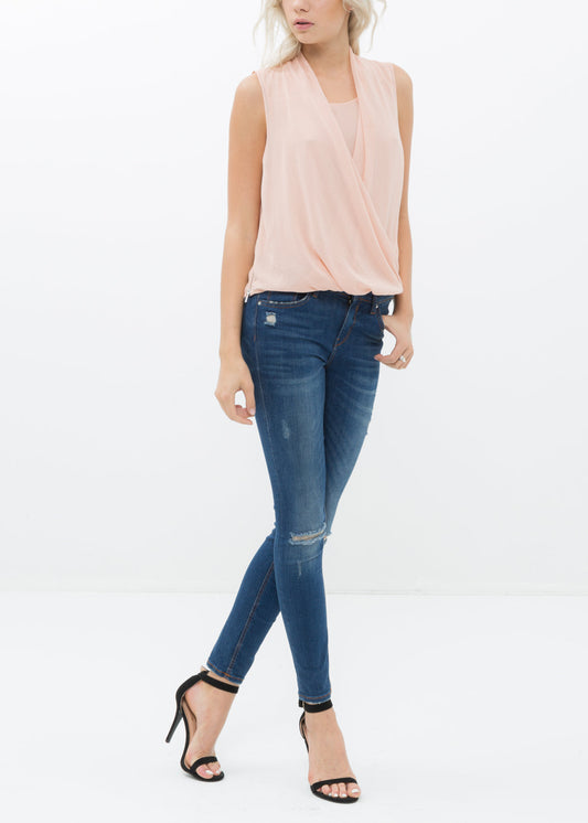 Women's Surplice Sleeveless Blouse In Blush