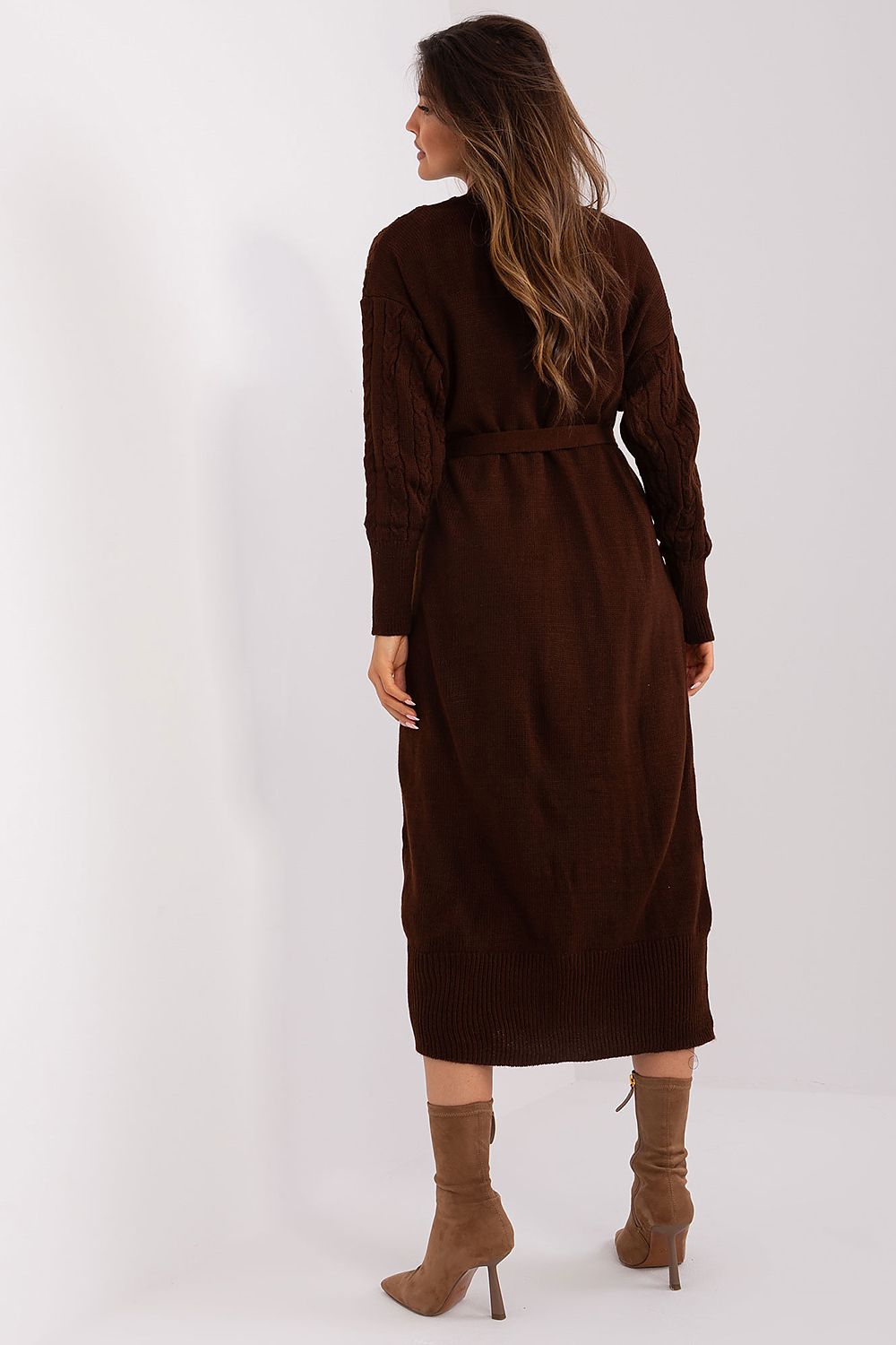 Elegant velvet midi dress by Badu, featuring a classic silhouette and a rich chocolate brown color.