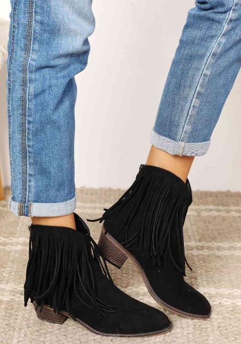 Black ankle boot with fringe Love Adora