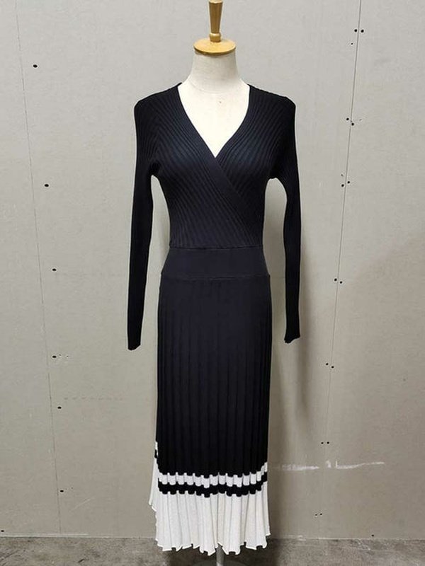 V-neck Long Sleeve Knitted Pleated Midi Dress Dresses LoveAdora