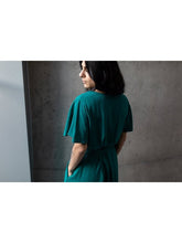 Load image into Gallery viewer, Keandra Dress | Emerald Women&#39;s Clothing LoveAdora